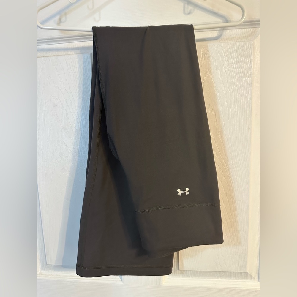 UNDER ARMOUR YOGA PANTS